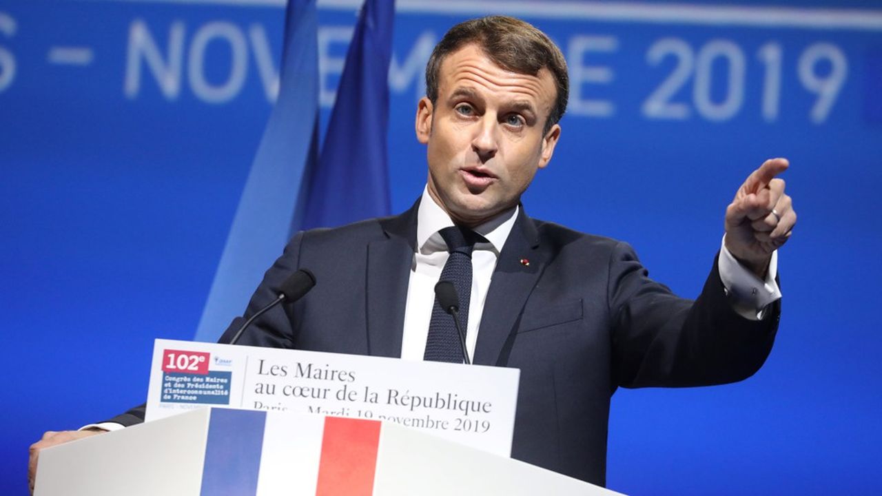 Emmanuel Macron, lors de l'ouverture officielle du 102e Congrès des maires de France. Le président s'est prononcé contre l'interdiction des listes communautaristes.