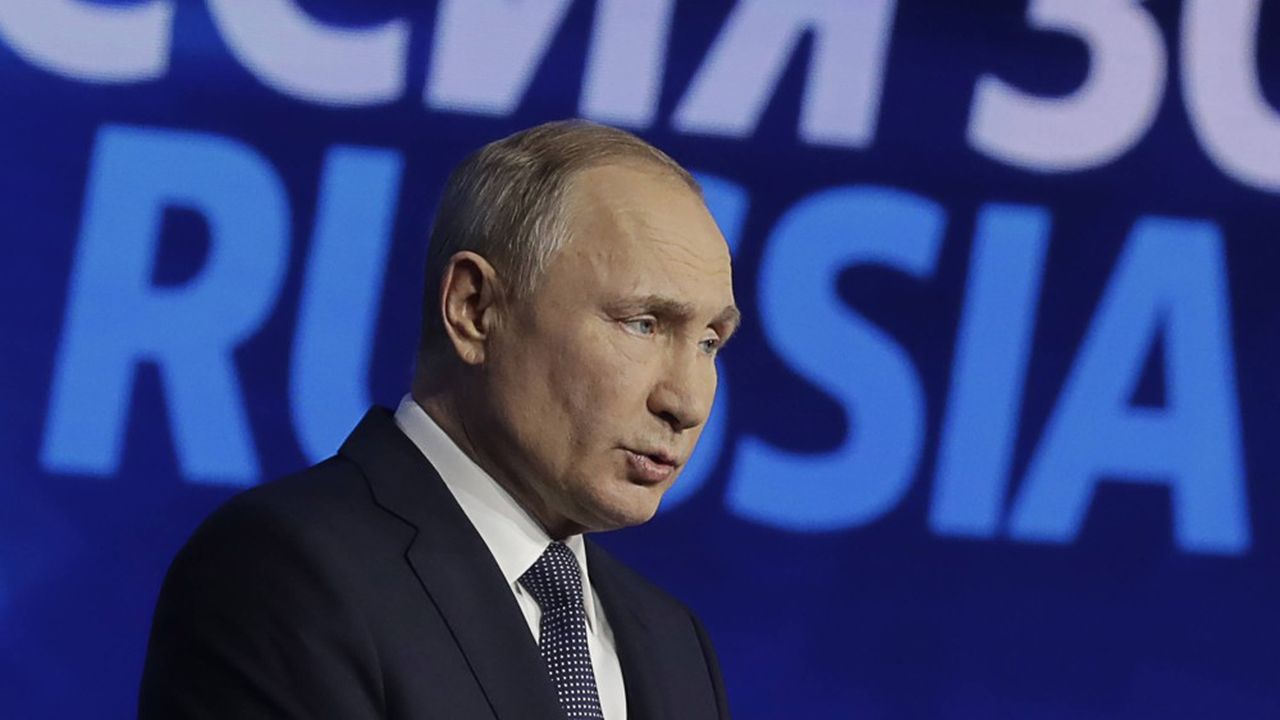 « Notre objectif est de lancer un nouveau cycle d'investissement », a affirmé, mercredi, Vladimir Poutine lors du forum organisé à Moscou par VTB, la deuxième principale banque russe.