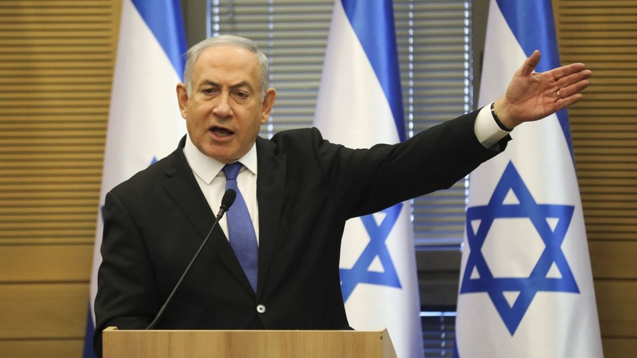 Le chef du gouvernement israélien, Benjamin Netanyahu, s'exprime devant les députés de son parti, le Likoud, à la Knesset.  