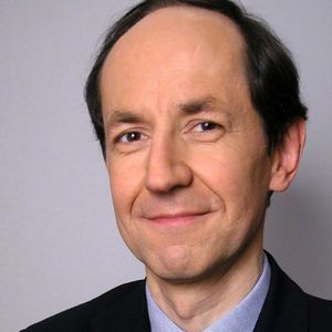 Pierre-Michel MENGER, Sociologue.