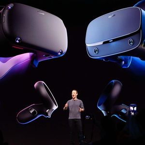 Pour Mark Zuckerberg, le patron de Facebook, « la réalité virtuelle et la réalité augmentée seront d'ici dix ans la prochaine plate-forme majeure de l'informatique après les smartphones ».