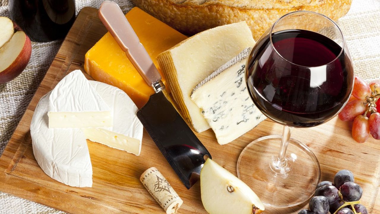 Le vin et les fromages figurent sur la liste des produits français victimes des rétorsions commerciales américaines.