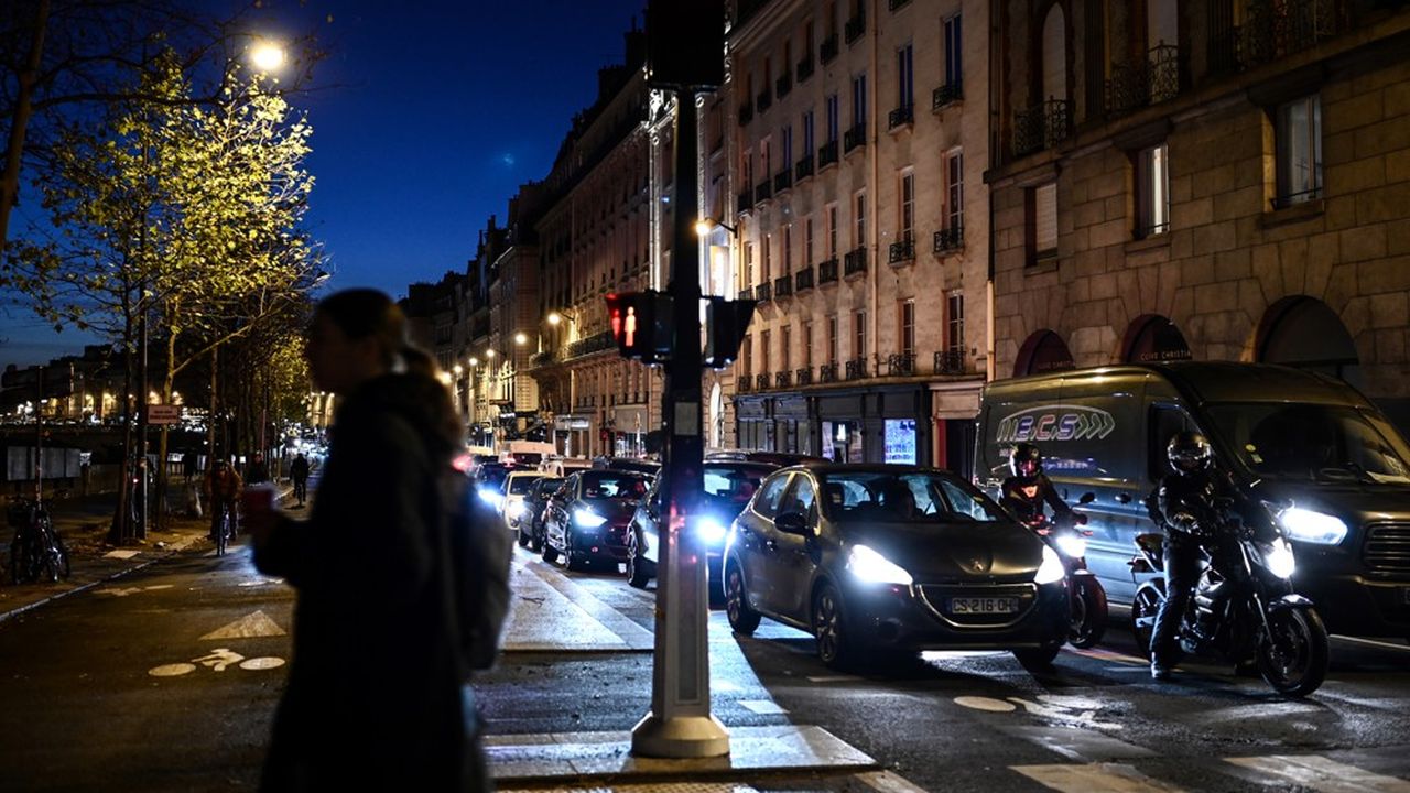 Le retour de la pluie devrait rendre plus difficiles encore les conditions de circulation des Français ayant choisi d'utiliser leur voiture pour se rendre au travail.