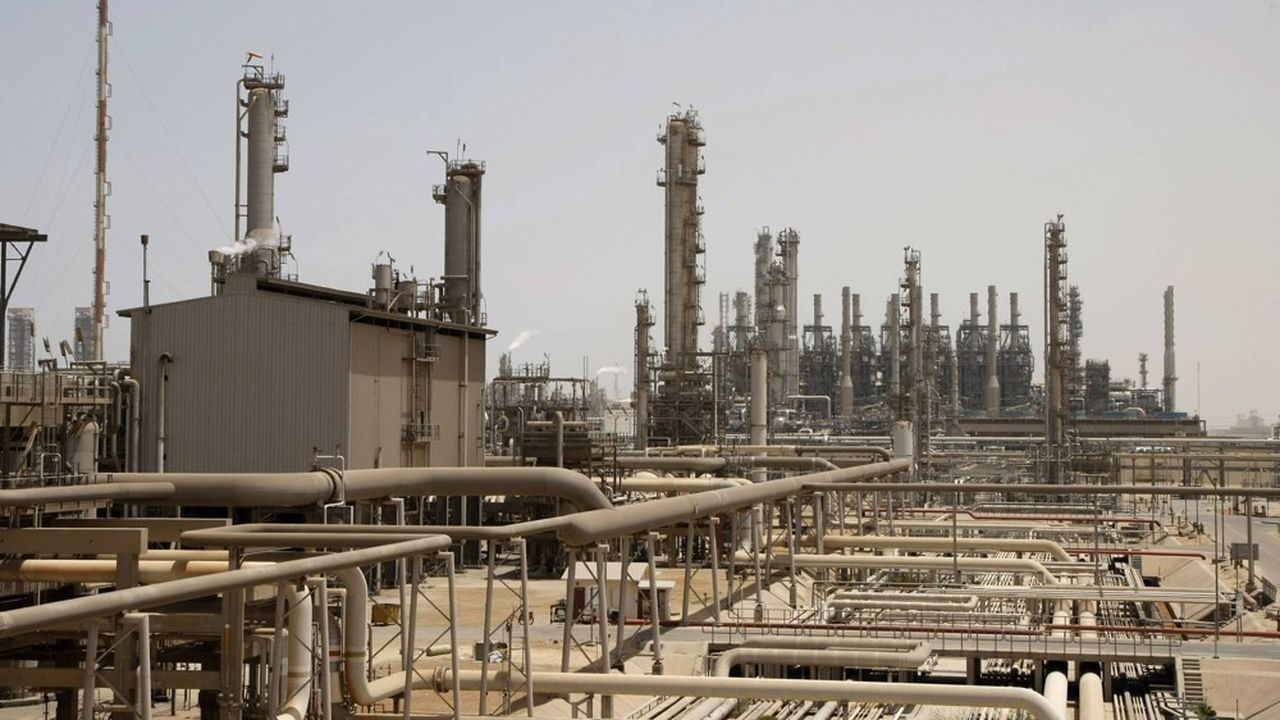 L'entrée en Bourse de Saudi Aramco, la locomotive économique de l'Arabie saoudite et de ses dirigeants, est une étape clef pour le développement du pays qui cherche à diversifier ses rentrées d'argent avant la fin de l'ère pétrolière