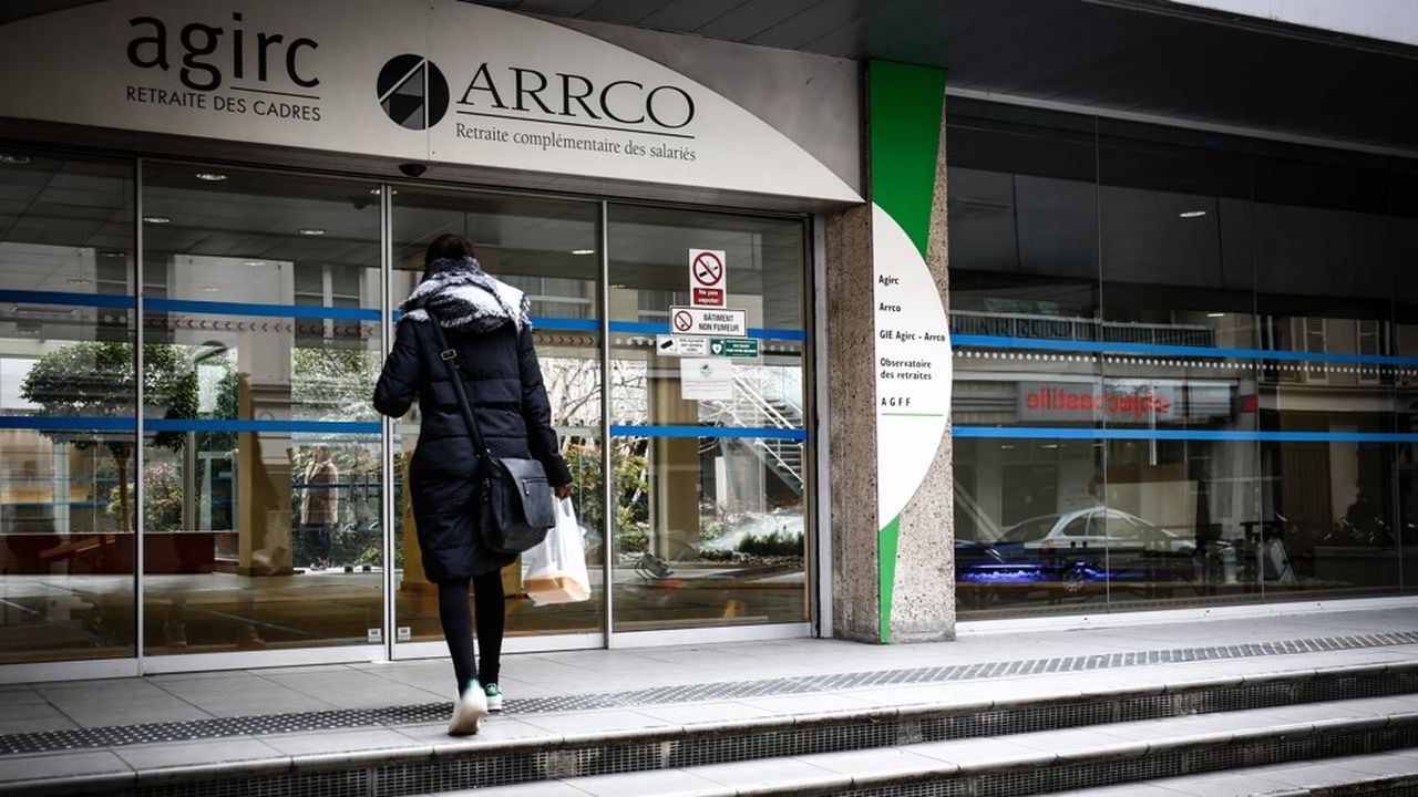 Le bonus-malus mis en place en janvier à l'Agirc-Arrco n'a pas beaucoup modifié les comportements de départ à la retraite.