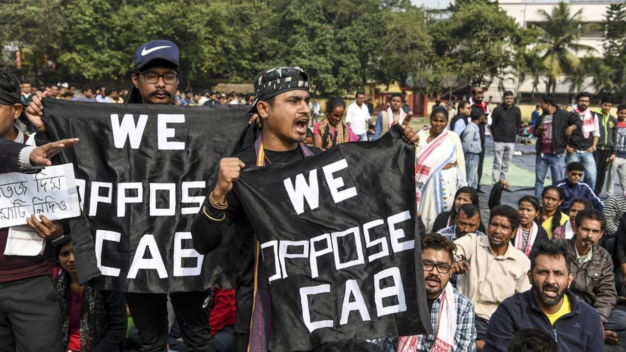 Inde Les Manifestations Contre La Loi Sur La Citoyenneté Sétendent Les Echos 