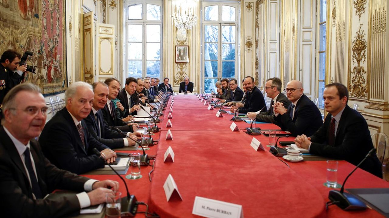 Lors de la réunion multilatérale ce jeudi à Matignon.