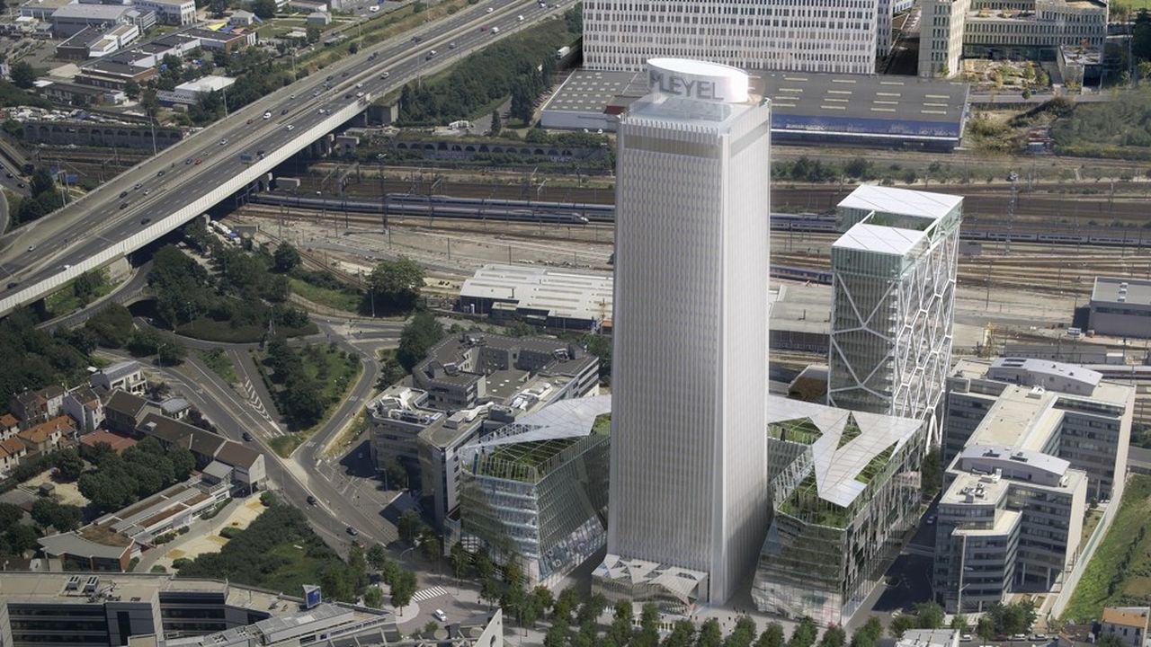 Paris Pleyel représente une opération ambitieuse de restructuration lourde de la tour Pleyel à Saint-Denis, associée à la création de deux immeubles de bureaux à ses pieds.
