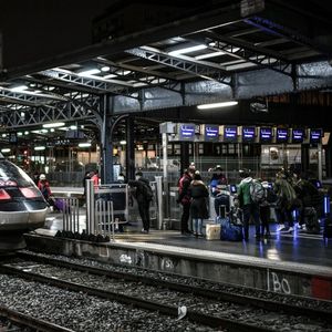 Aucun TGV ne circulera dans les gares parisiennes avant le début d'après-midi.