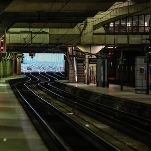 Un quai vide à la gare Montparnasse à Paris ce 2 janvier, au vingt-neuvième jour de la grève à la SNCF.