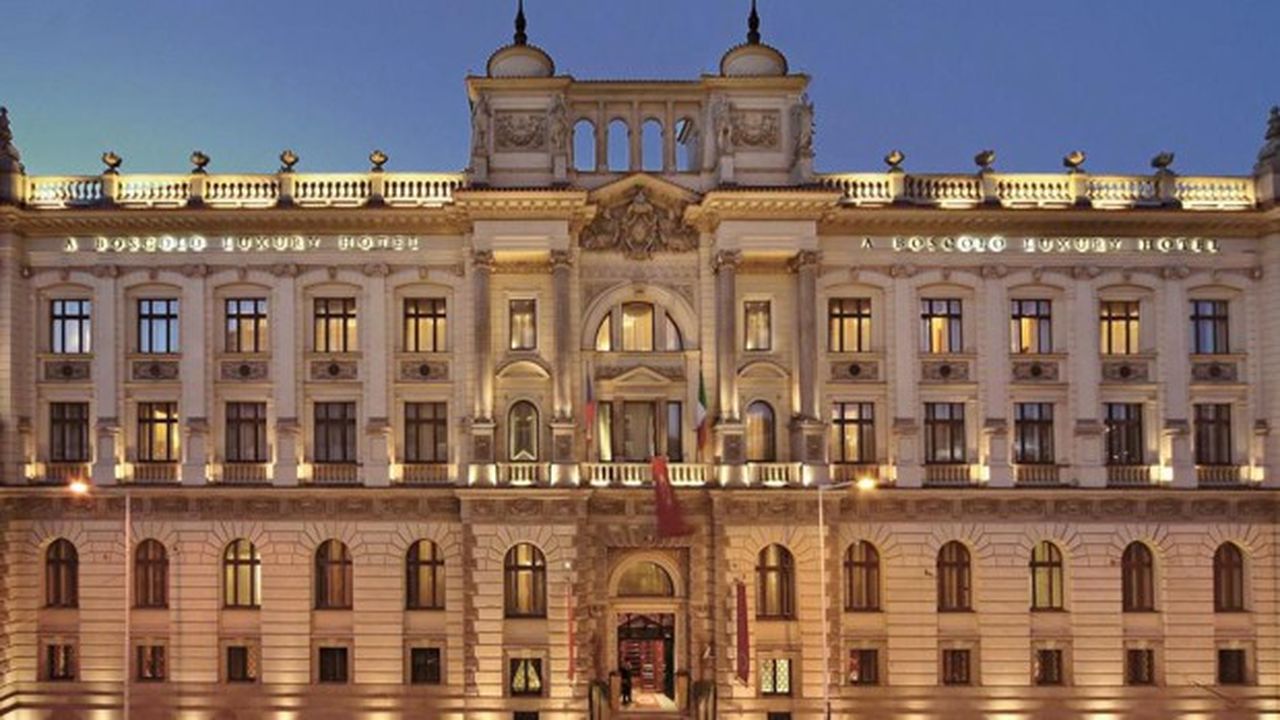 Le Carlo IV à Prague (notre photo) est l'un neuf établissements emblématiques que Covivio Hotels s'apprête à reprendre. Son nouveau propriétaire n'en finit pas d'étoffer son parc et de compléter son maillage de grandes villes européennes.