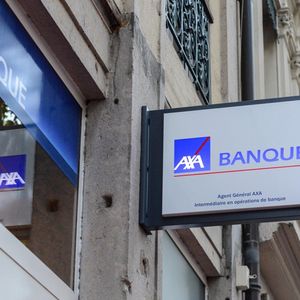 La filiale bancaire d'AXA France souhaite externaliser ses activités informatiques et une partie de ses back-offices auprès d'Arkéa Banking Services.