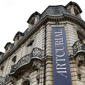 L'Hôtel Dassault, siège du groupe Artcurial, sur les Champs-Elysées.