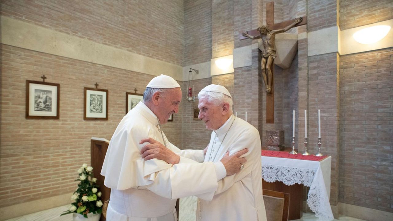 Le pape François est favorable à l'éventualité d'ordonner prêtres des hommes mariés.