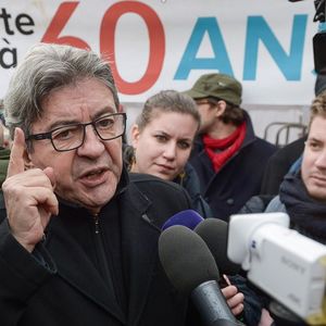 Jean-Luc Mélenchon lors d'une manifestation contre la réforme des retraites, le 11 janvier à Paris.