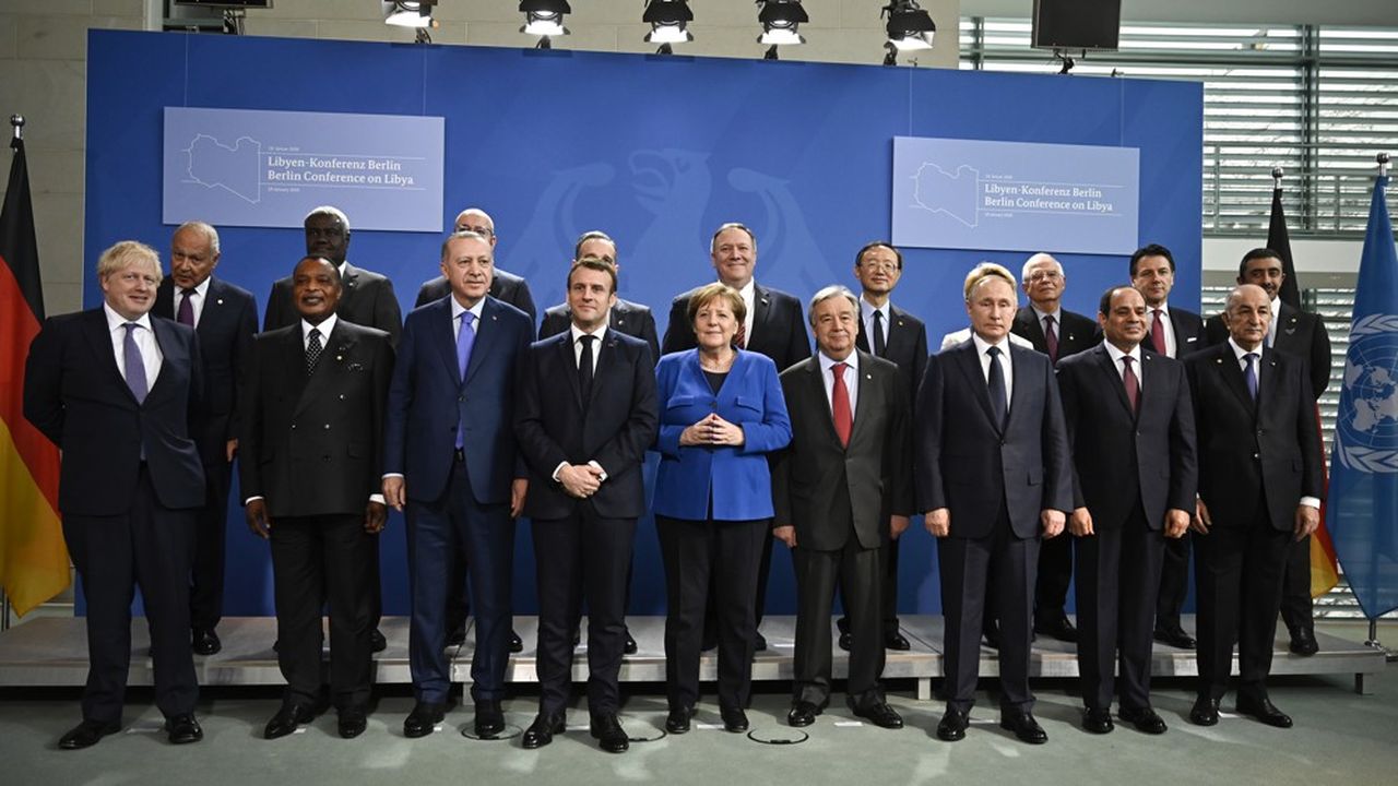L'Allemagne a au moins obtenu un premier succès : avoir réussi à réunir onze dirigeants et quatre organisations internationales autour de la table des négociations.