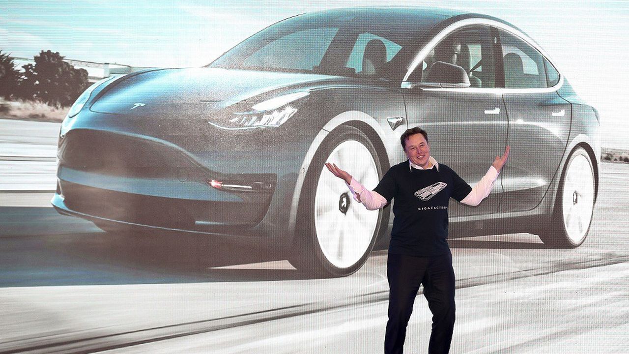 Elon Musk, lors d'une présentation en Chine.