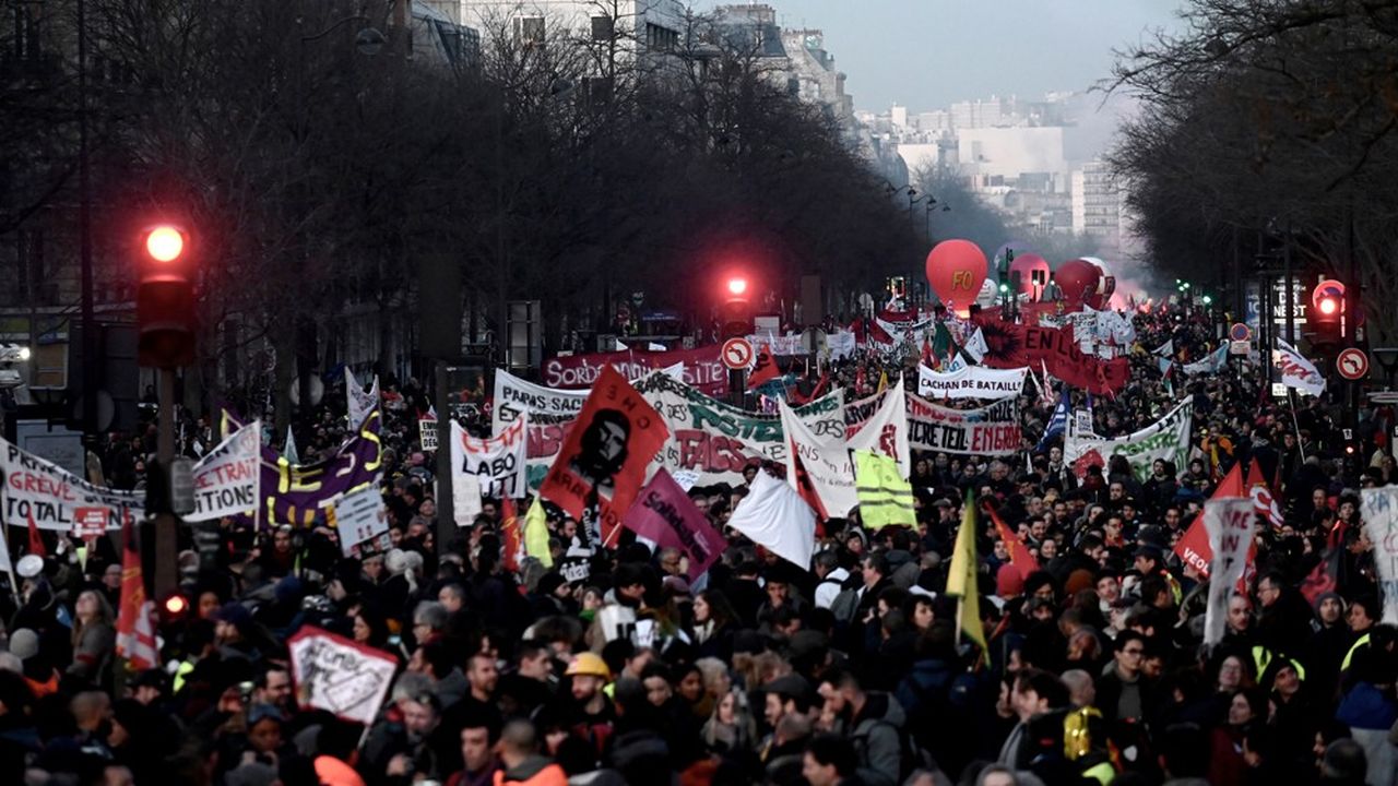 Jeudi 16 janvier, 187.000 personnes ont défilé contre la réforme des retraites dans toute la France à l'appel de l'intersyndicale selon la police. La CGT n'a pas fourni de chiffre au niveau national.