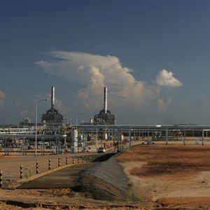 Sincor, unité de stockage du pétrole brut dans la vallée de l'Orenoque, est une joint-venture entre PDVSA, la compagnie pétrolière d'état vénézuélienne, Total et Stateoil.