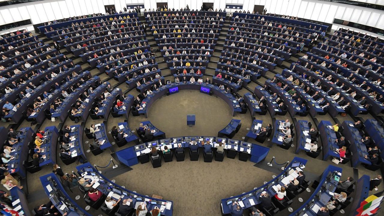 Le départ des 73 représentants du Royaume-Uni au Parlement européen va permettre à 27 « réservistes » d'autres pays de prendre leurs fonctions d'eurodéputés.