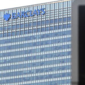 SCOR a engagé une procédure à Londres contre Barclays, l'une des banques de financement de Covéa dans son offensive sur le réassureur SCOR en 2018.    