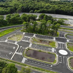 L'Utac Ceram a investi 20 millions d'euros dans un tout nouveau centre d'essais dédié aux voitures autonomes, à Linas-Montlhery (Essonne).
