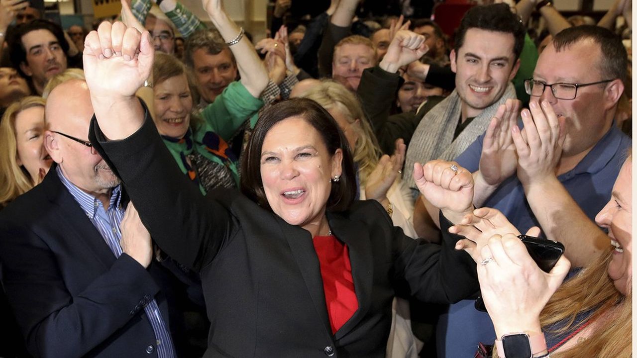 Leader du Sinn Fein, Mary Lou McDonald ne veut pas se contenter d'un rôle d'opposition.