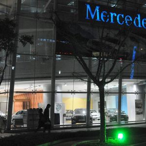 Les marques étrangères qui réussissent bien en Chine, comme Mercedes, sont plus exposées au ralentissement du marché.