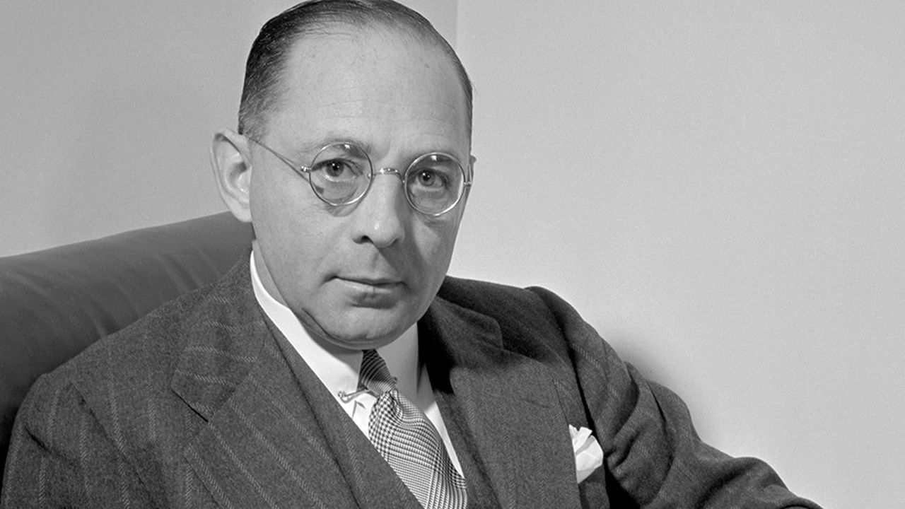 Sidney Weinberg, photographié en 1942. Il dirige alors Goldman Sachs depuis 1930.