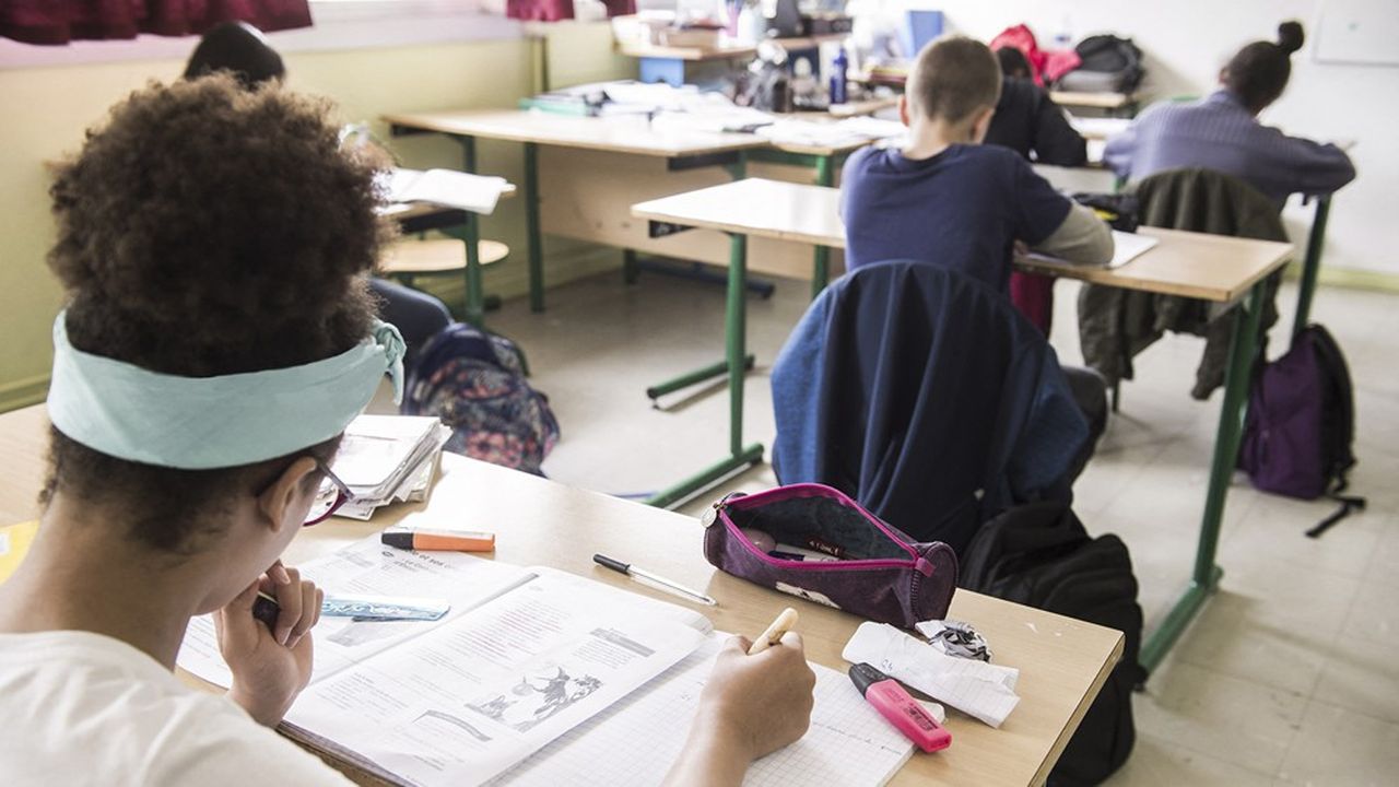 A Mandres-les-Roses, les 410 élèves ont fait leur rentrée dans des salles de classe modulaires début janvier en raison des fissures observées dans le collège Simone-Veil.