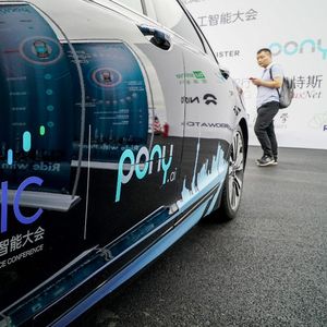 Un véhicule autonome de by Pony.ai à Shanghai