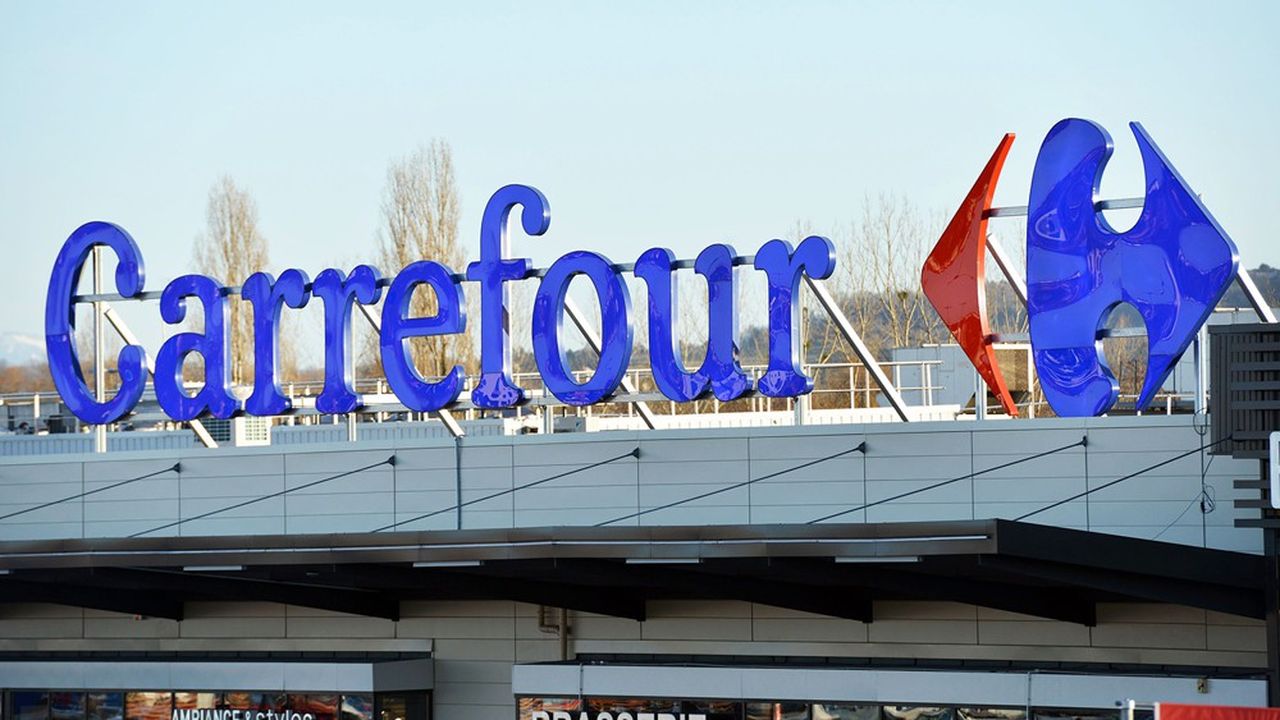 Carrefour vend plus sur Internet et réduit la taille de ses hypermarchés. Les résultats suivent.
