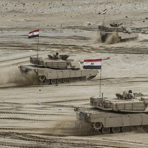 Neuf ans après la chute de Moubarak, l'armée joue un rôle de plus en plus important dans l'économie de l'Egypte.