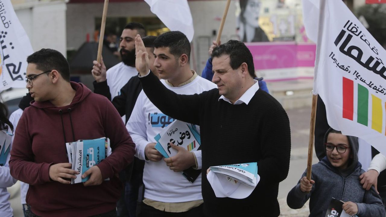 Le président de la Liste Unifiée de partis arabes en Israël, Ayman Odeh, chef du Hadash, a un discours nouveau, plus centré sur les difficultés du secteur arabe que sur le conflit israélo-palestinien et ouvert à l'idée de participer au gouvernement.