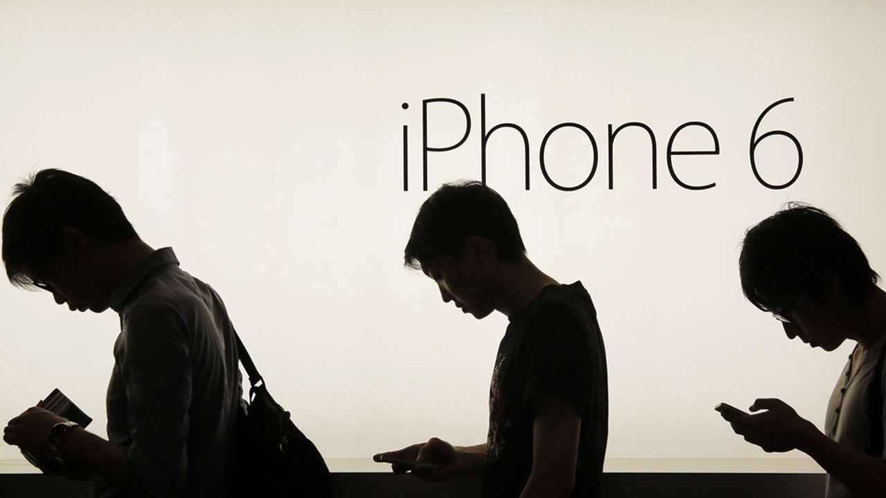 En décembre 2017, Apple avait présenté des excuses pour avoir délibérément ralenti certains de ses iPhone, des iPhone 6 et 7.
