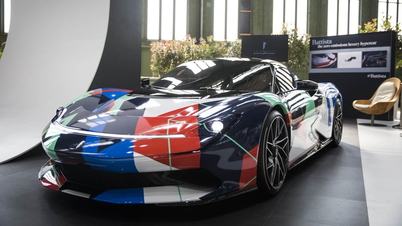 La Battista conçue et développée par Pininfarina sera vendue à environ 150 exemplaires, à plus de 2 millions d'euros.