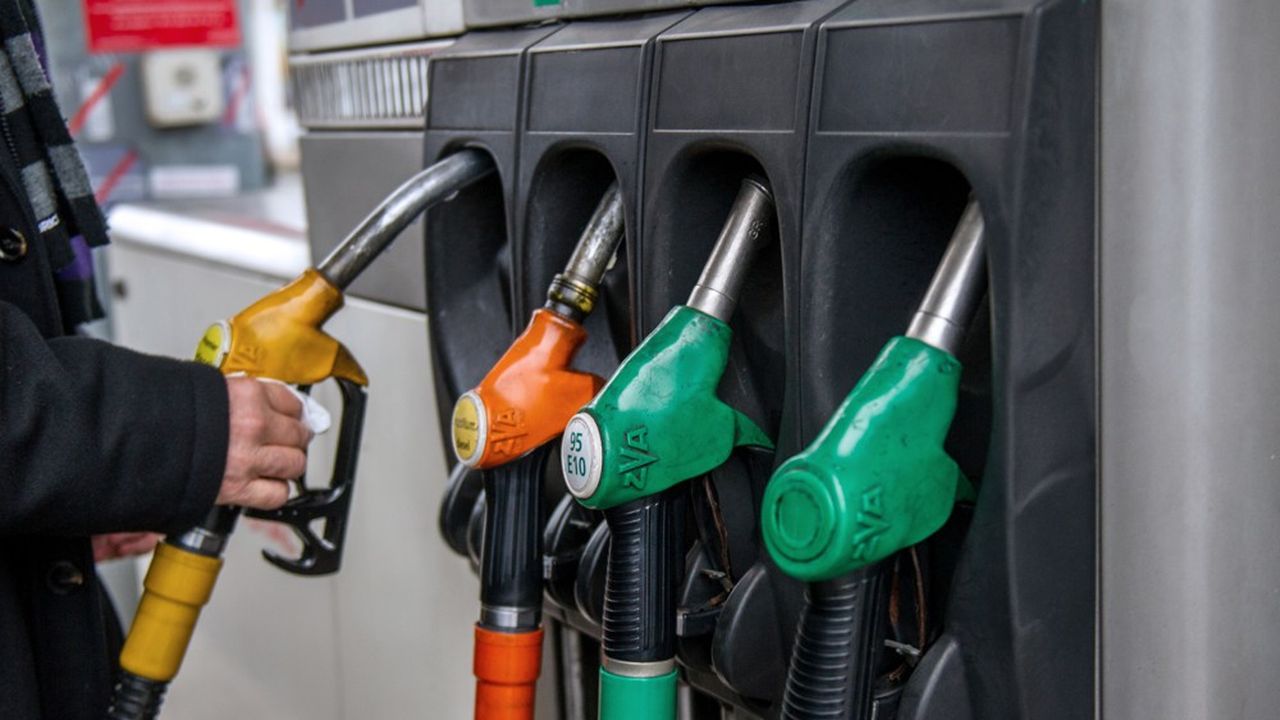 En France, plusieurs paramètres lissent les variations des prix des carburants.