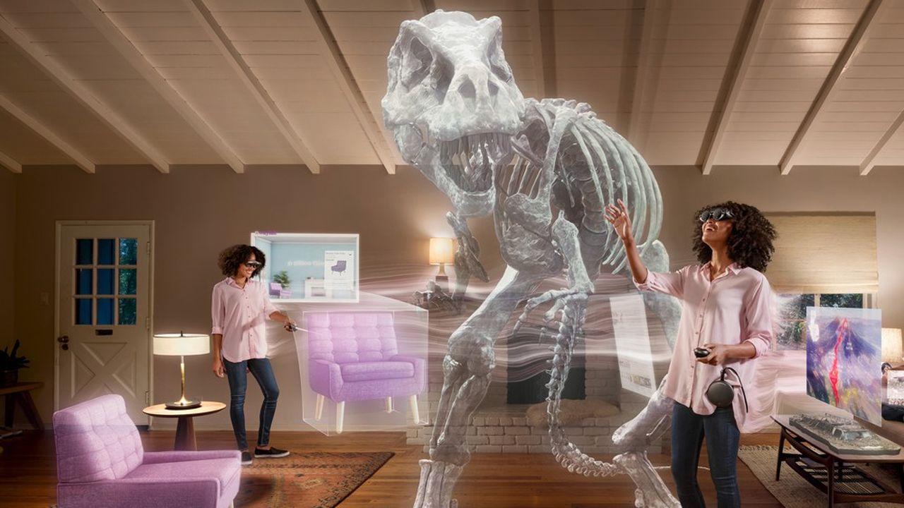 Les lunettes de réalité augmentée de Magic Leap surimposent une image virtuelle - ici un squelette de dinosaure - dans notre environnement visuel.