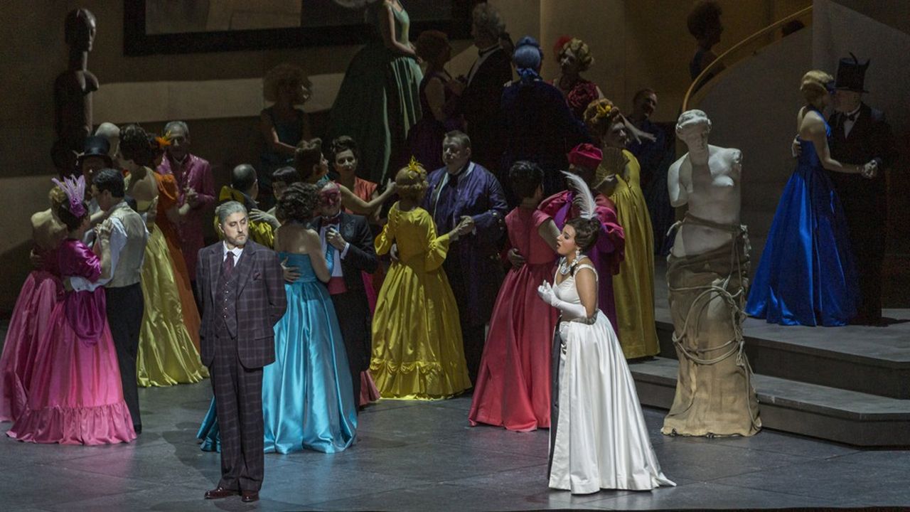 Les représentations de Manon à l'Opéra Bastille ont été écourtées par les mouvements sociaux puis par le coronavirus.