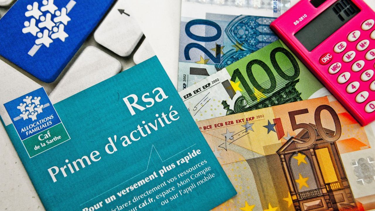 -Le RSA est revalorisé à compter de ce mercredi de 0,9 % pour s'établir à 564,78 euros maximum.