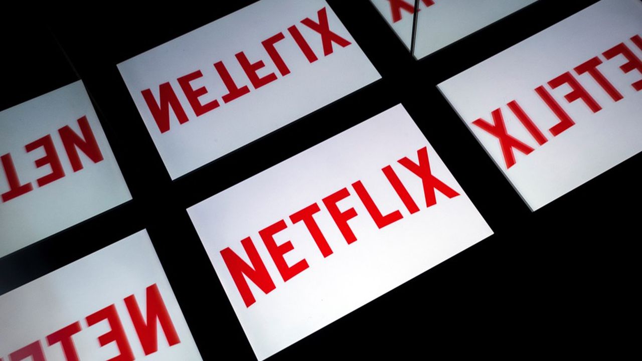 La firme américaine avait annoncé une aide de 100 millions de dollars, au niveau mondial, dont 85 % destinés aux équipes travaillant sur les productions de Netflix, le reste à l'ensemble du secteur.
