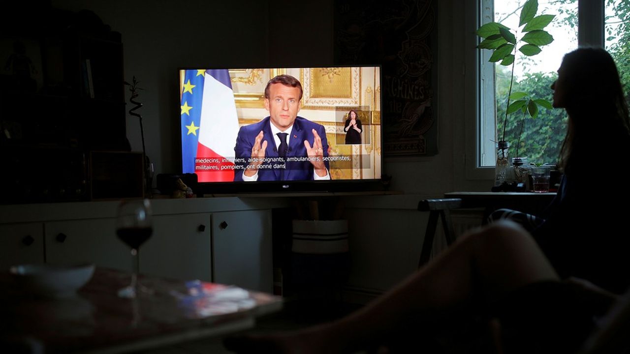 Lundi soir, le président de la République Emmanuel Macron a indiqué qu'il serait « attentif » à la poursuite de la mobilisation du secteur financier face à la crise.