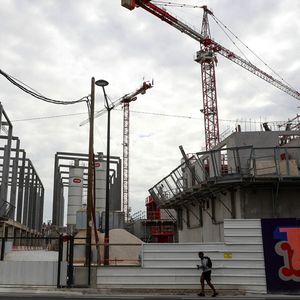 Un chantier de construction de logements du promoteur Nexity, dans la banlieue parisienne, à l'arrêt pendant le confinement.