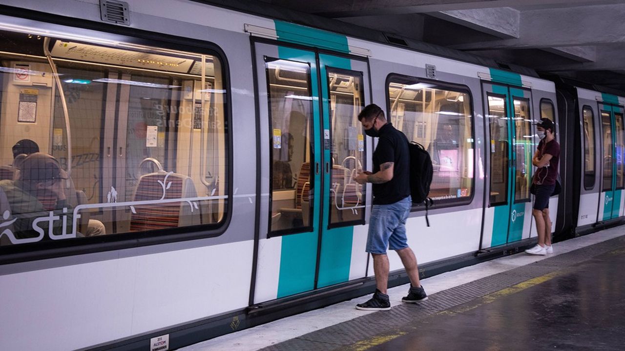A partir du 11 mai, la RATP espère pouvoir assurer 8 millions de voyages quotidiens contre à peine plus de 500.000 actuellement.