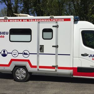 Le nouveau véhicule de téléconsultation mobile, lancé actuellement, donne lieu à un partenariat avec le département de Vendée.