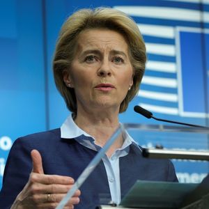 La présidente de la Commission européenne, Ursula von der Leyen, menace l'Allemagne de poursuites après la décision de la cour de Karlsruhe.