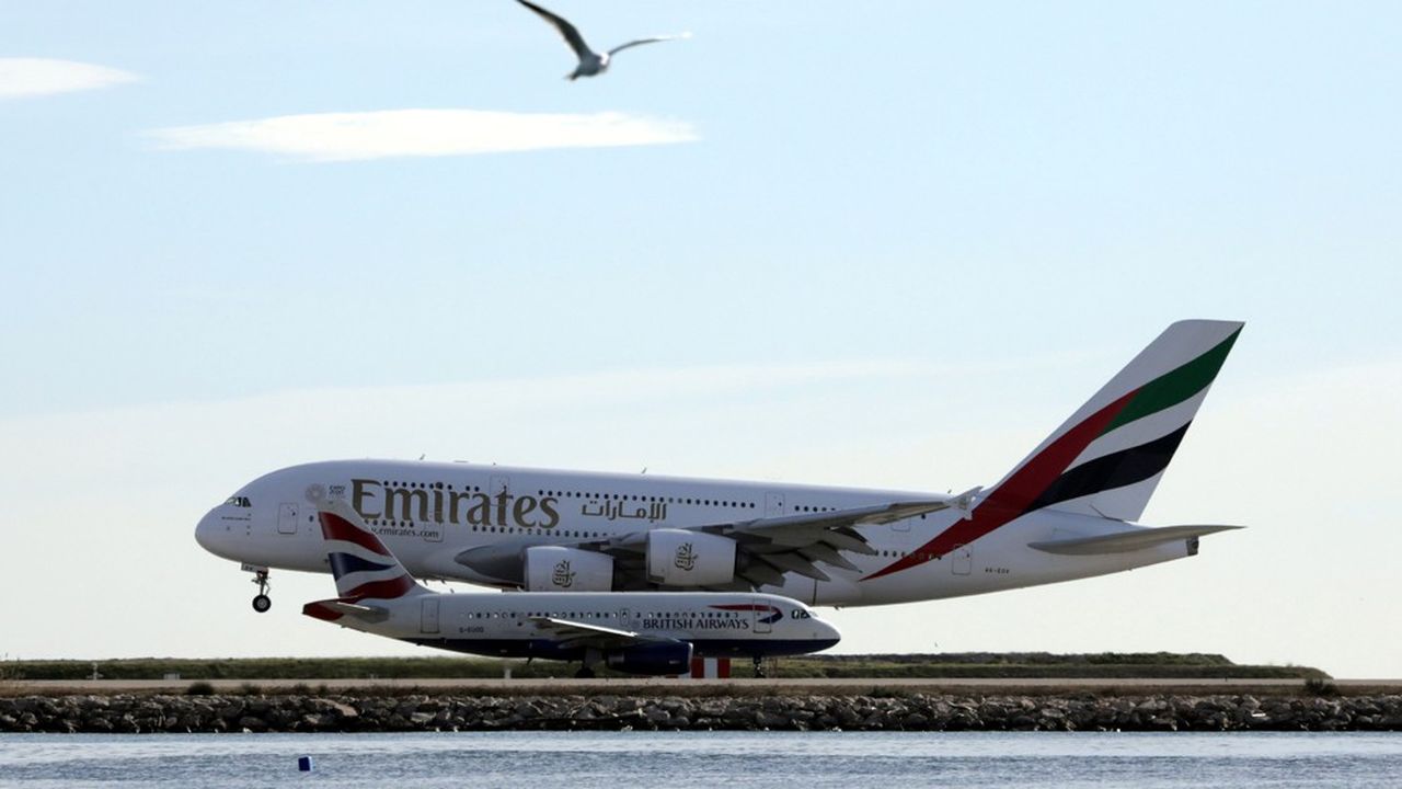 Le projet d'Emirates serait de supprimer 30.000 postes sur les 105.000 que la compagnie comptait fin mars.