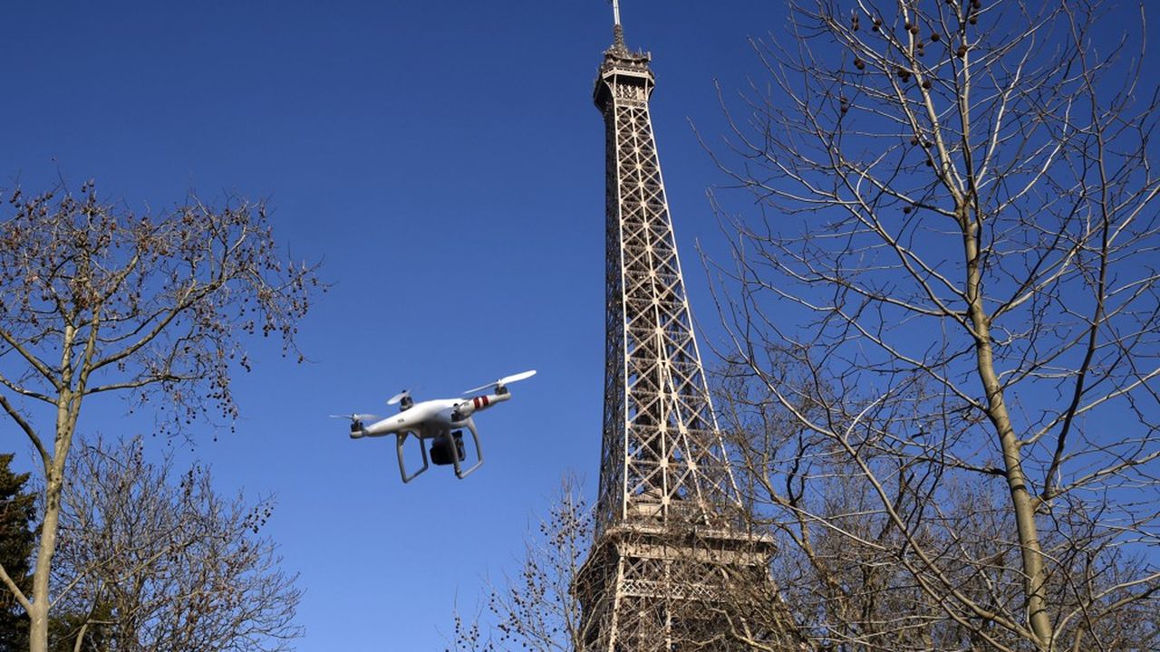 L'usage de ces drones « caractérise une atteinte grave et manifestement illégale au droit au respect de la vie privée », estime le Conseil d'Etat.
