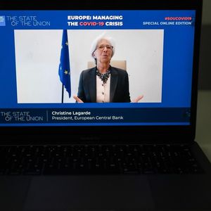 Une intervention par visioconférence de Christine Lagarde, présidente de la BCE.