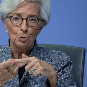 Christine Lagarde n'a eu de cesse de se référer au mandat de la BCE pour justifier l'élargissement du PEPP. Qu'il s'agisse de la stabilité des prix, de la croissance ou de la stabilité financière, « cette décision devait être prise », a-t-elle martelé.